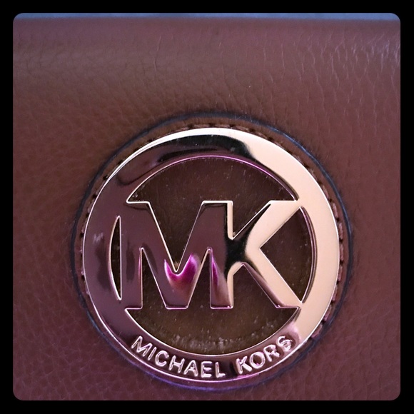 ❤️🎊MK Large Wallet🎊❤️ - Picture 2 of 6